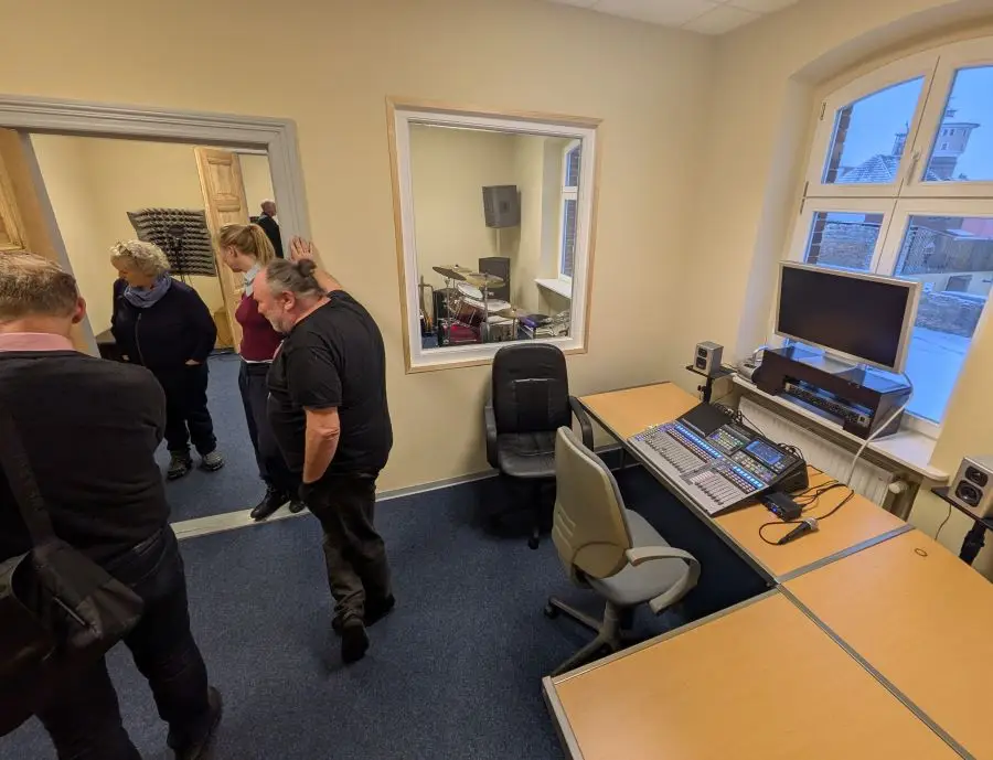 Blick in das neue Tonstudio des Jugendkulturzentrum "Alte Brauerei"